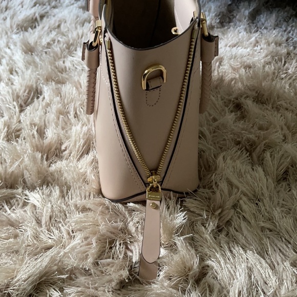Michael Kors Blakely Leather Satchel in Blush - Picture 3 of 10